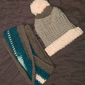 Crochet hat and infinity scarf